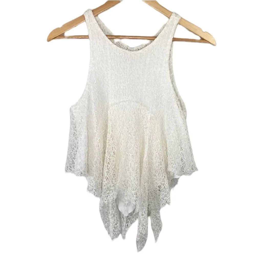 Free People white raw hem lace crop top xsmall